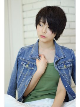 ハーツスタンダード(Hearts Standard) 【エレガントショート×アシメバング2nd丸みショート】の秘密