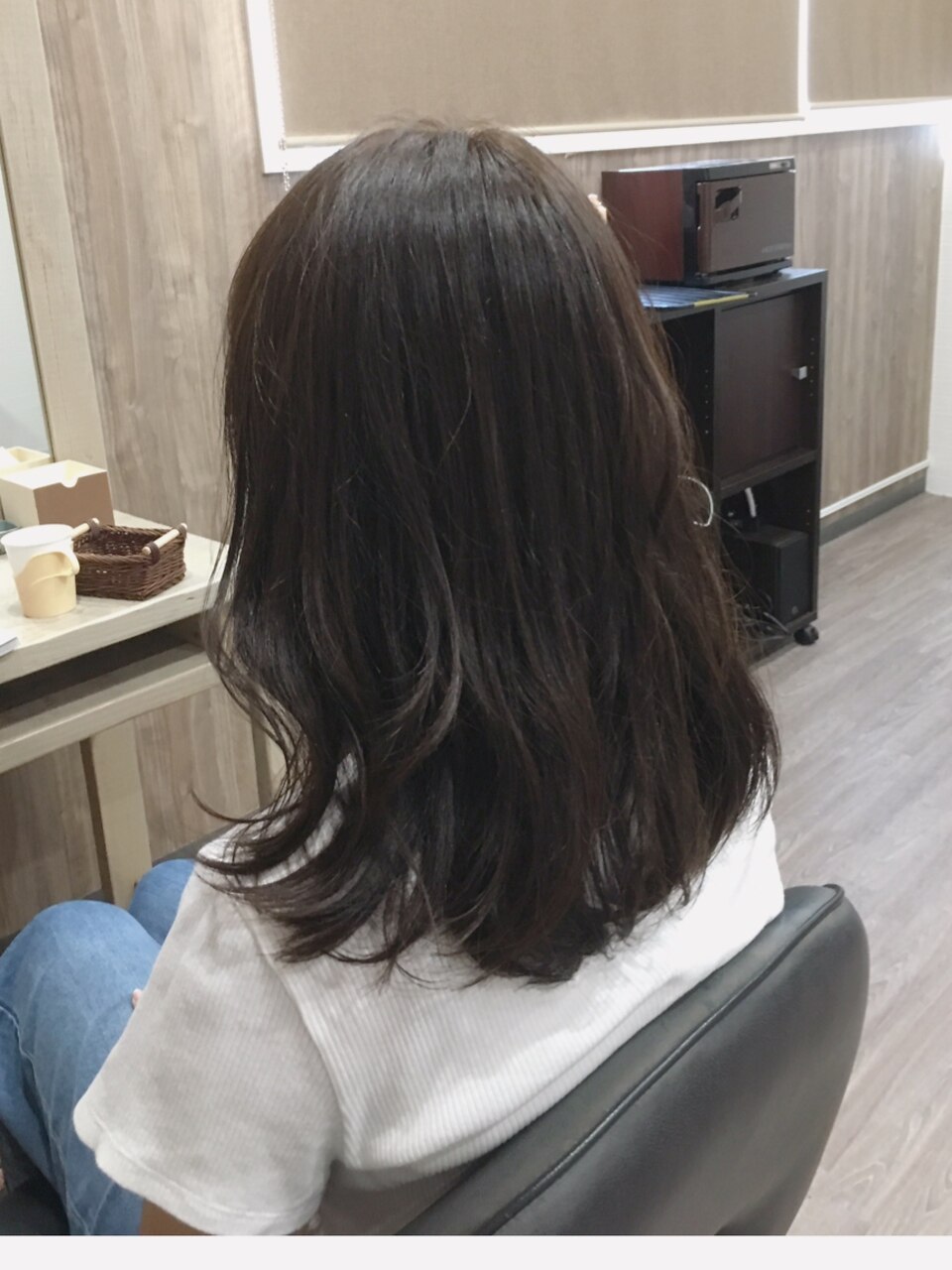 カーキアッシュ×モノトーン 8レベル：L006032323｜ヘアアンド