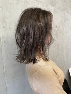 ソルトウォーター(SALT WATER) 外国人風　グレージュからー