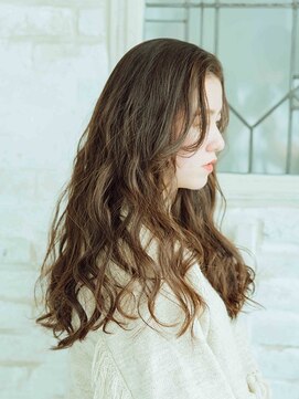 カラーサロンビスカリア 相模原エリア 淵野辺駅店(Color salon Biscaria) 外国人風ロングスタイル