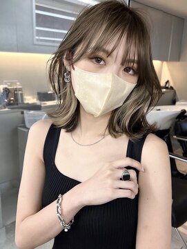 サイン 表参道(SIGN) イヤリングカラーマッシュウルフツヤ髪スタイルブルージュ