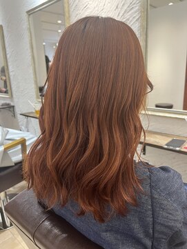 アマレット(Amaretto) 【オレンジブラウン×ゆる巻きミディ】