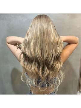 ルフレ 新宿歌舞伎町店(Reflet) ダブルカラー/プルエクステ/ハイトーンカラー/髪質改善