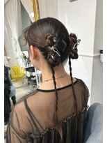 セット アンド バイ ルゥーダ 品川駅前店(SET and..by Rouxda.)&nbsp;三つ編みツインアレンジ