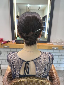 メゾンドムニ 恵比寿(Maison de MUNi) ボブからアップスタイルに！