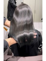 ナンバー 小山(Number.)&nbsp;【小山/髪質改善/インナーカラー】ネイビー&ブルーインナー