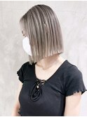 美髪ミディアムホワイトグレージュ_ba343691
