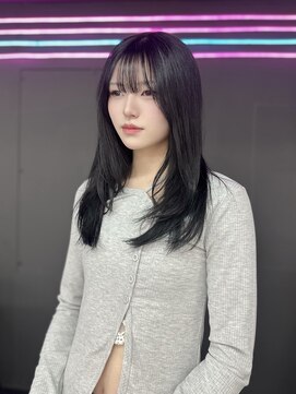 ラ ミュウ バイ ディーアンドティー(LA MIU by D&T) ハッシュカット、レイヤーカット