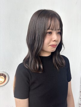 サイン(Sign) 赤み消しオリーブカラー