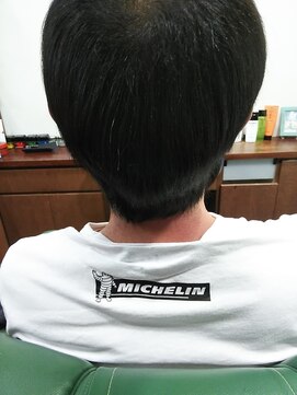 ナンバーエイト(number eight) ビジネス、できる男演出、黒髪で好感度◎マッシュアンニュイヘア