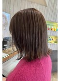 スモーキーブラウン ボブ