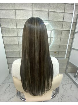 ビンナ(BINNA) 立体感のあるハイライトカラー♪