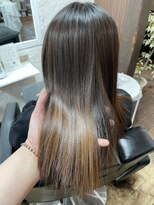 カラーズ(THE COLORS) Glossy hair without doing anything【THE COLORS】