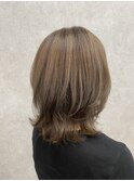グレージュ ハイライト