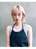 【Taylor 大宮】ホワイトブロンド×くびれボブ