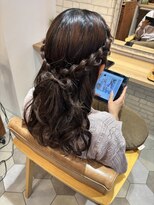 カルテット(Quartett)&nbsp;リボン編み込みハーフアップ