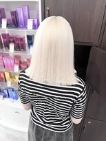 ルシティ(Le City)&nbsp;White 【ダブルカラー/ブリーチ/髪質改善】