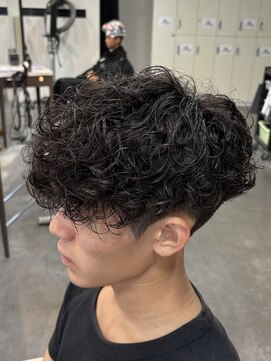 バース バイ ハピネス(BIRTH by happiness) スペインカール/スパイラルパーマ/シャドウパーマ