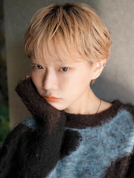 カライング(ing) 大人可愛い20代30代40代黒髪前下がりひし形小顔ボブ丸みショート