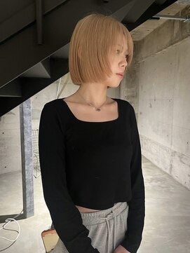 ルク(ruq.) ホワイトベージュ/ミニボブ