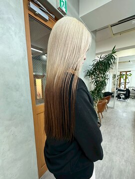 リアン(Lien) 裾カラー/ホワイトブロンド×ライトブラウン