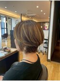 ハンサムショート女子×ハイライトカラー ケアブリーチ