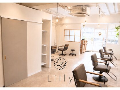 リリー 勝田台店(Lilly)の写真