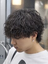 オーバル ジングウマエ(OVARL jingumae)&nbsp;縦落ちパーマツイストスパイラルシャドウパーマフェザーパーマ