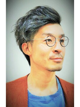 デコヘアーチップ(DECO HAIR Tip.) 丸メガネ、明日を考える!