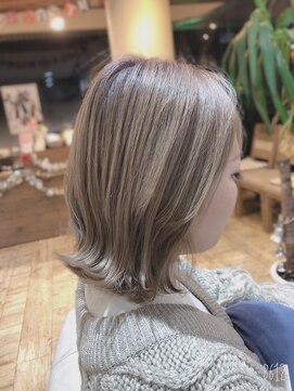 ティアラ 桜木町(TIARA) REAL SALON WORK～ダブルカラーミルクティーベージュby西山