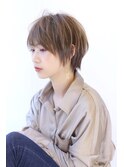 イメチェンひし形シルエット束感ショートマッシュグレーベージュ