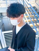 ヒビヲ(HIBIO) 前下がりマッシュ波巻きスパイラルパーマメンズツーブロック横浜