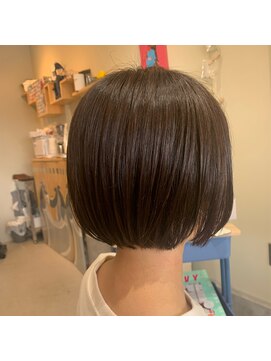 リト(Lit) 【大人可愛い】ぱつっとボブ　切りっぱなしボブ　ミニボブ　ボブ