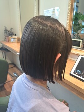 ティコラ ヘアファクトリー(teaco.la hair factory) パッツンボブ