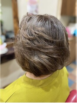 アジュラ(Ajula)の写真/【国分寺】《天然成分》のヘナカラーで、頭皮や髪にも優しい♪地肌にも優しいので敏感肌の方にもオススメ☆