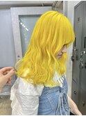 イエローカラー×マニキュア×ハイトーン