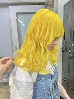 ジーナ(XENA) イエローカラー×マニキュア×ハイトーン
