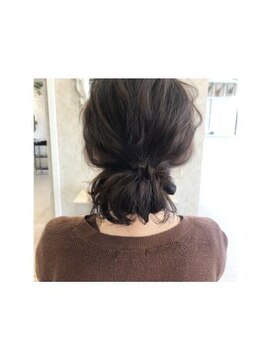 フィルムバイルシア(FILM by lucia) ふわふわシニヨン