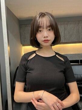 ノク(nok) ワンホンbob_オリーブベージュレイヤーカットウェットヘア