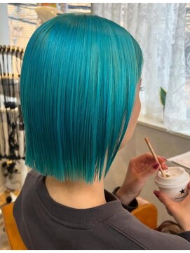 ショコラ アベノ(Chocolat ABENO) #ブルーカラー,#レイヤーボブ,#ホワイトブロンド