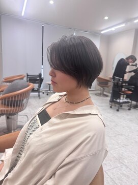 シカ 神戸三宮元町店(Cica) 似合わせ ショート 三宮 前髪長め 大人ショート 元町