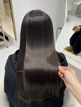 エクララ(eclala) 髪質改善トリートメントで乾燥知らずのうる艶髪に♪