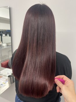 プリュス 名古屋(Plus)の写真/丸の内2分◆知識豊富なスタイリストがこだわり抜いた薬剤のみ使用。髪質に合わせたトリートメントを提案!