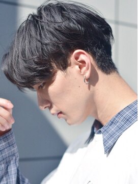 フィフス(fifth) ワンカールパーマ/センターパート/ツーブロ