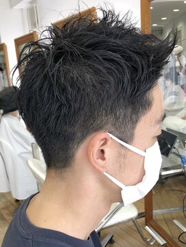 ヘッズ 本八幡店(HEADS) MEN'S HAIR  センターパート　ツイストスパイラル　コンマヘア