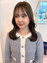 パーク 福岡天神西通り店(parc)&nbsp;オリーブベージュ　透明感カラー　くびれヘア　顔周りカット