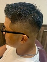 ミリオンバックス 神田店(Million Bucks)&nbsp;スパイキーショート/スペインカール<理容室>[メンズ/床屋/神田]