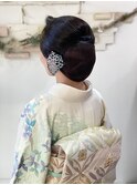 お子様の卒業式にショートヘアからのシニヨンスタイル