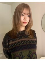 イェッカ パビル(YECCA pabil)&nbsp;ベージュからブラウンの裾カラー（ブリーチ2回～）