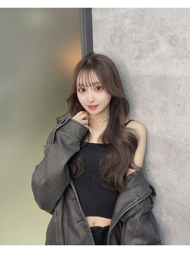 リリー(Lilley) 天神/博多/韓国ヘア/ヨシンモリ/レイヤーカット